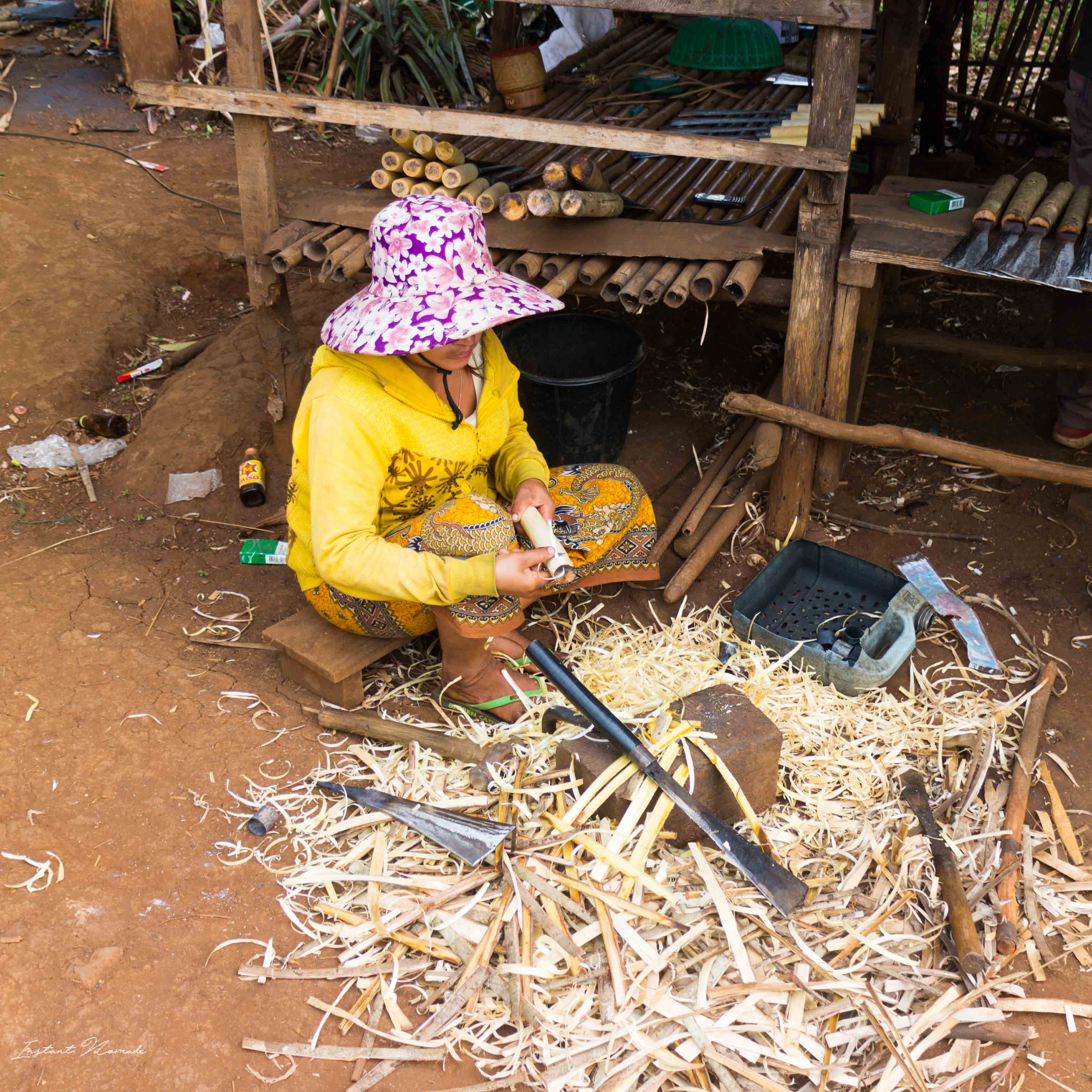 village des forgerons laos