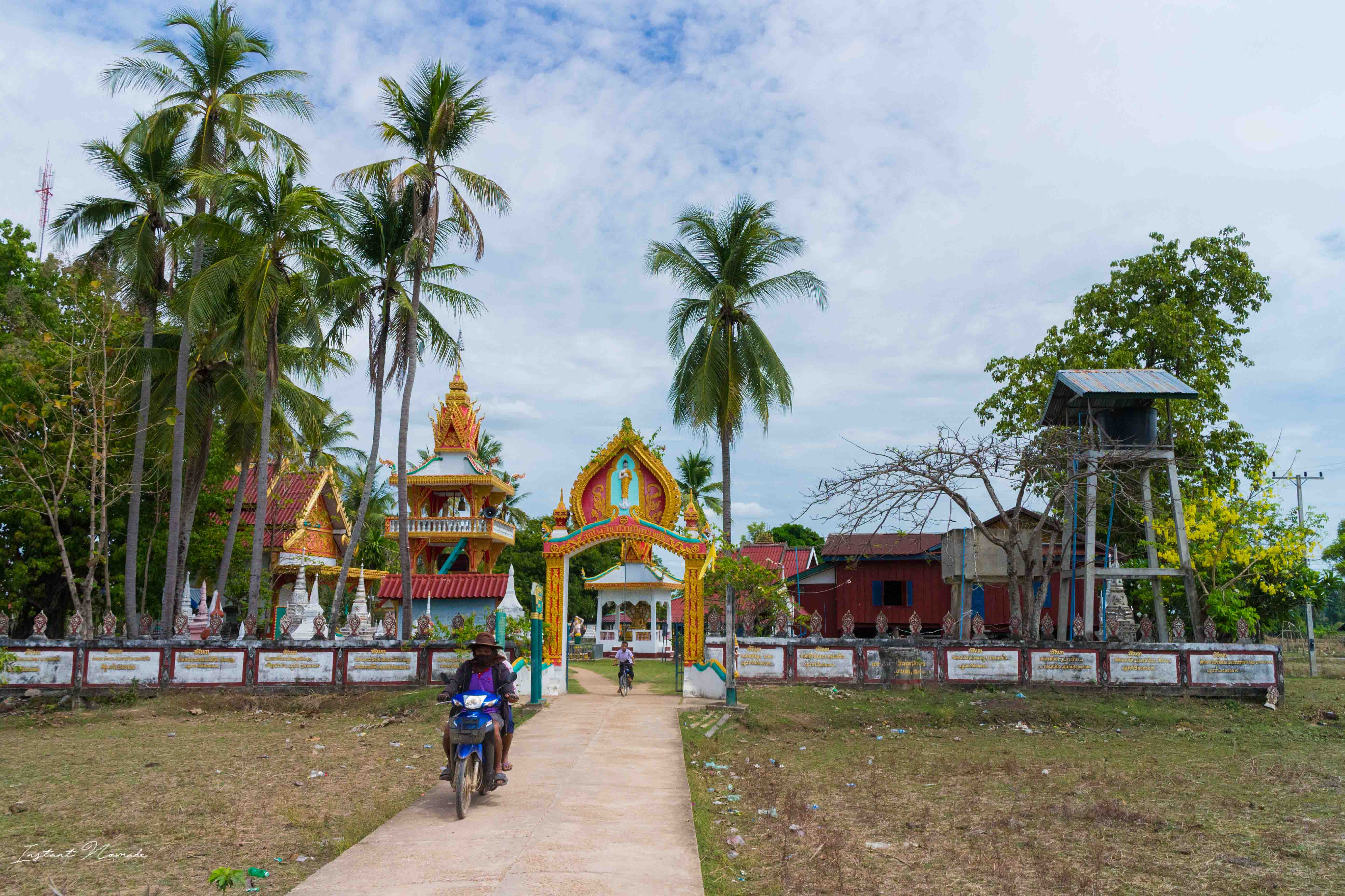 don khone village laos 4000 iles