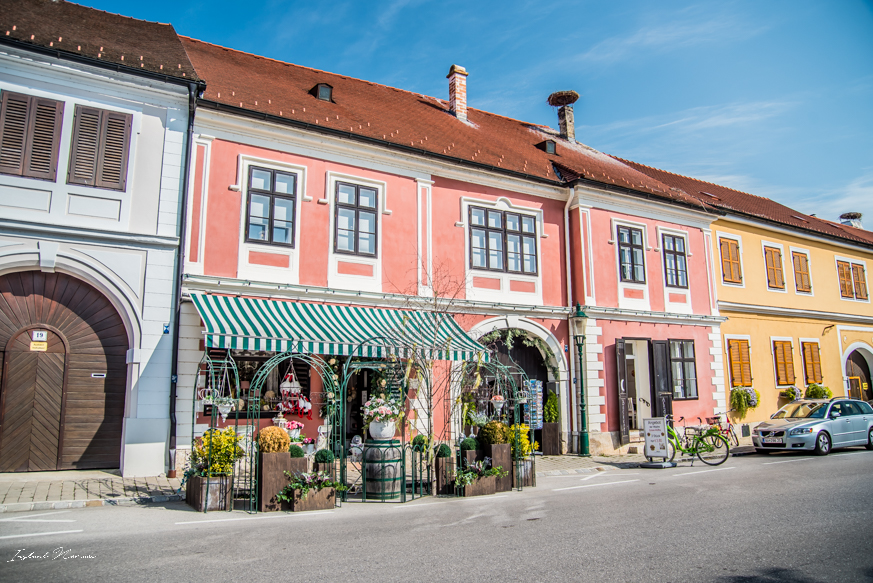 façade colorée rust autriche