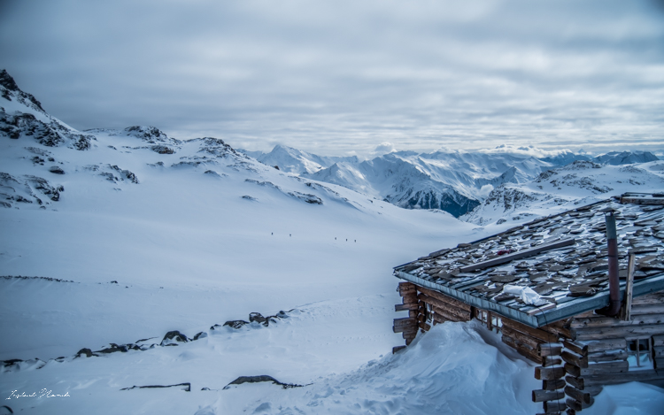 randonneurs montagne alpes