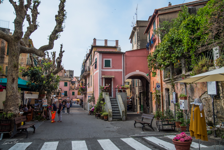 village monterosso cinque terre