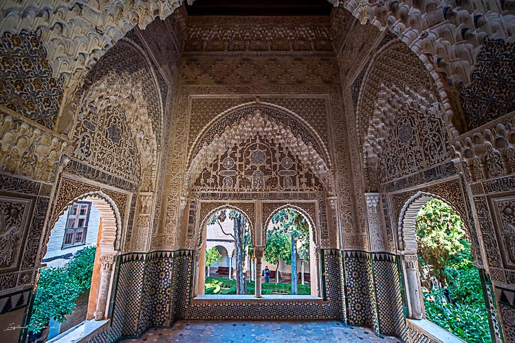 details fenetre alhambra