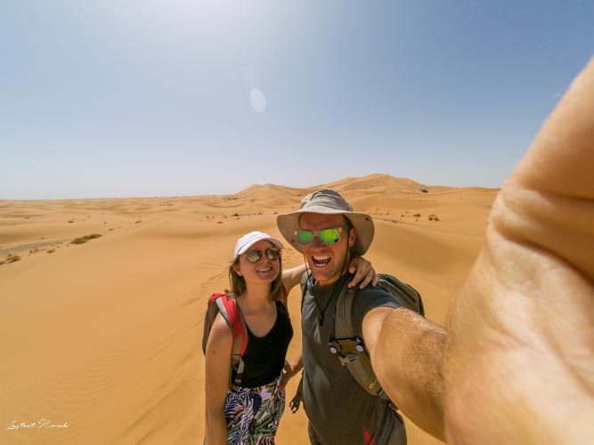 selfie désert maroc