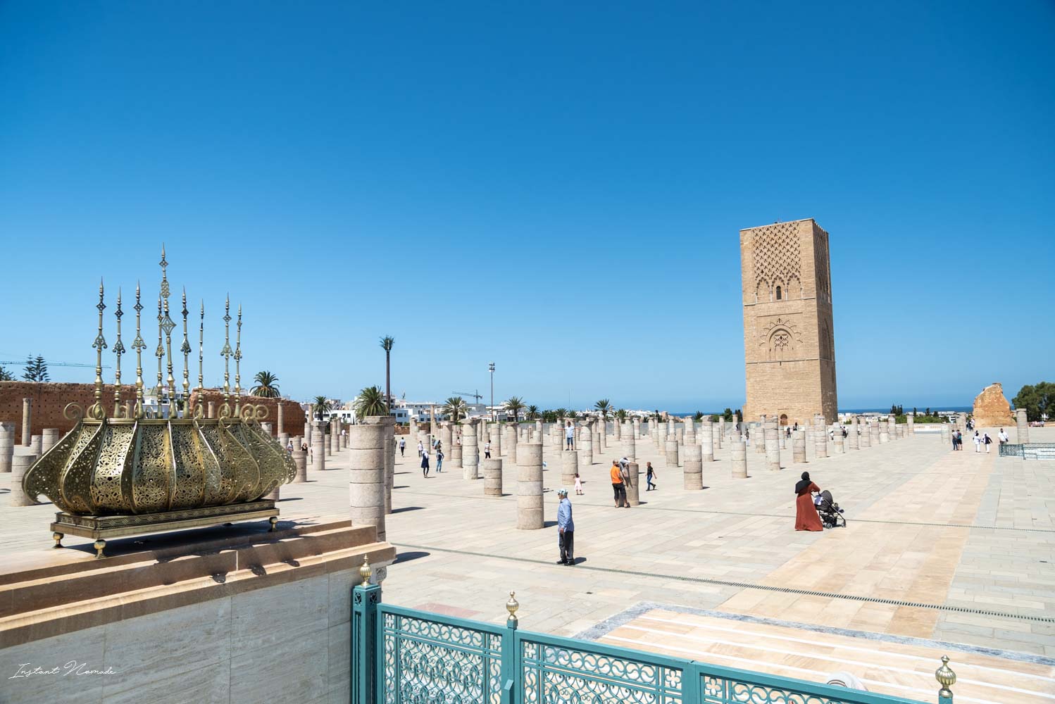 esplanade tour hassan rabat maroc