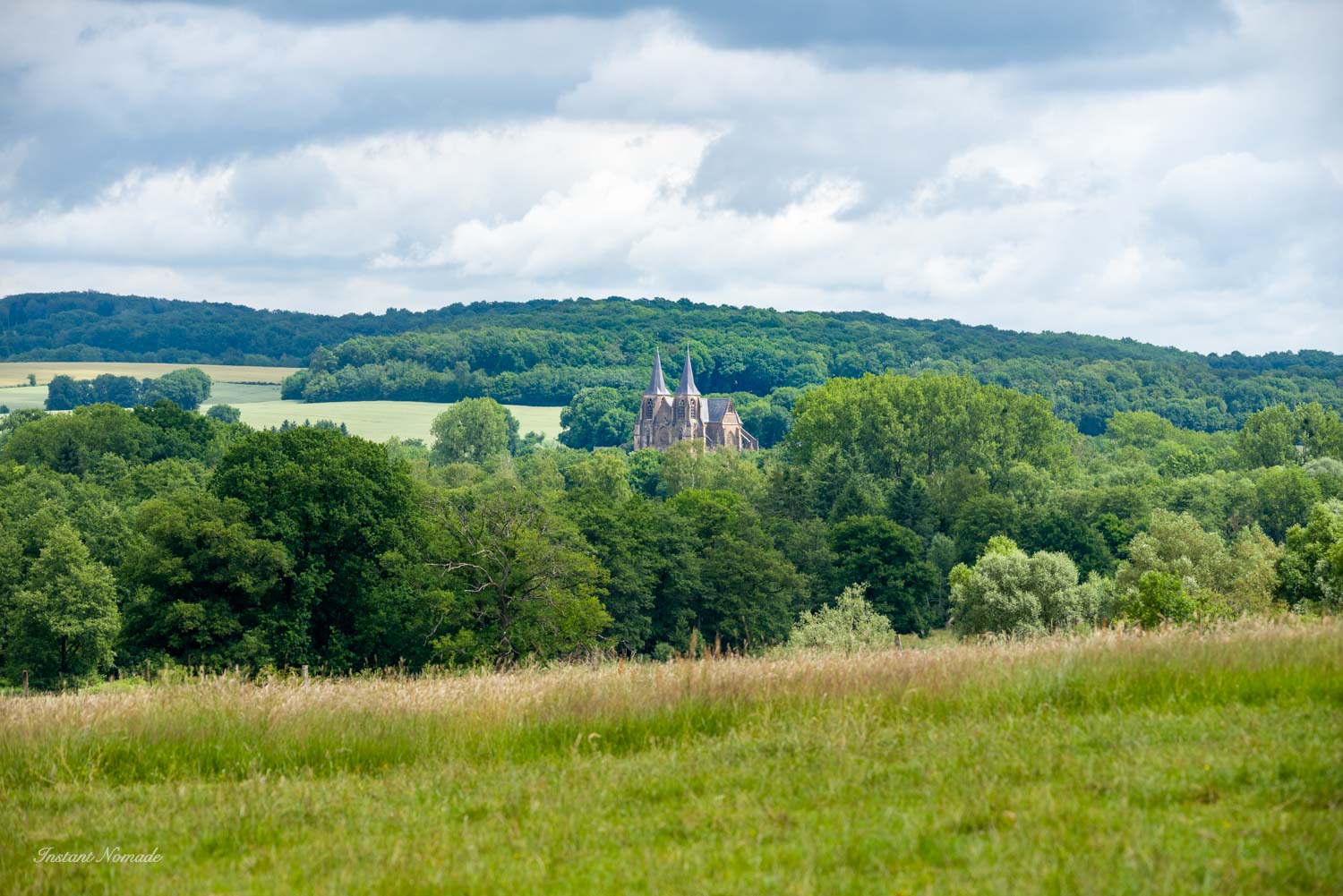 vue basilique avioth