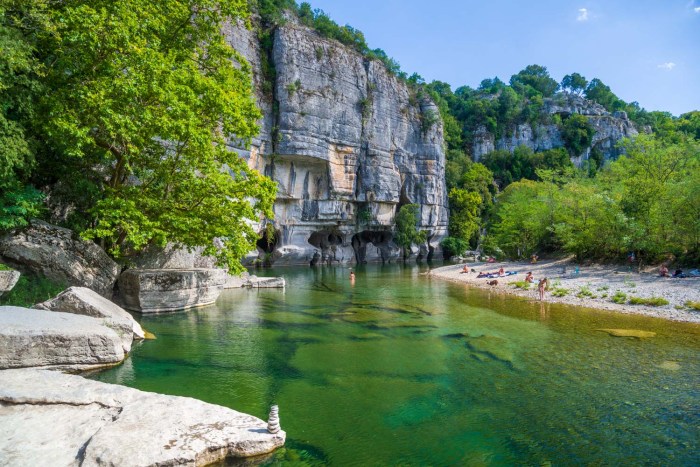 gorges de la beaume ardeche