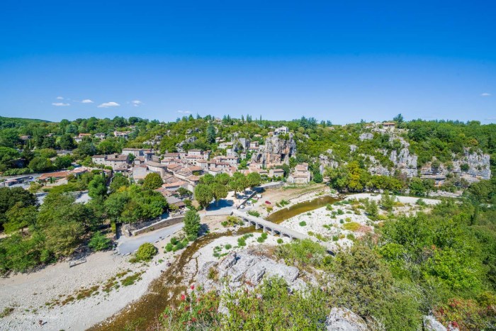 panorama la beaume ardeche