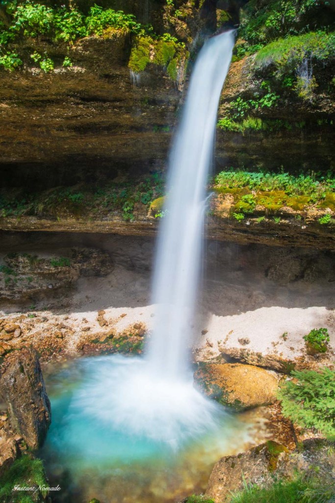 pose longue cascade pericnik