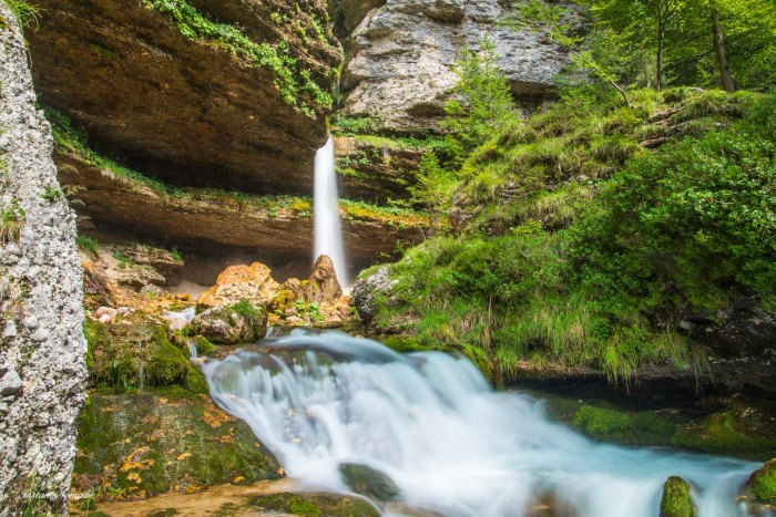 pose longue pericnik