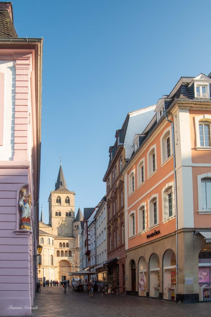 ruelles colorees treves