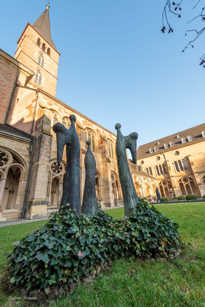 sculptures cloitre dom treves