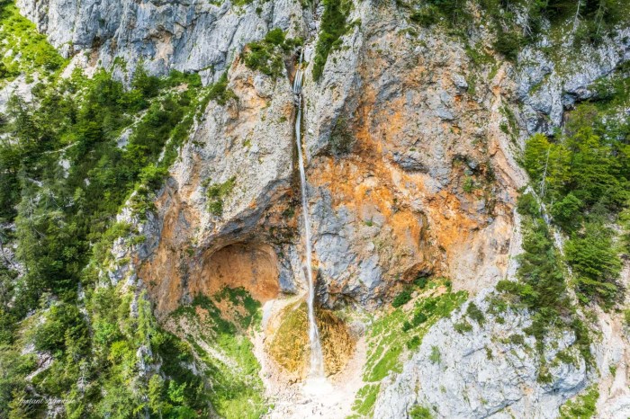 cascade rinka logarska dolina