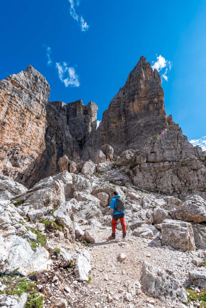 cinque torri dolomites italie