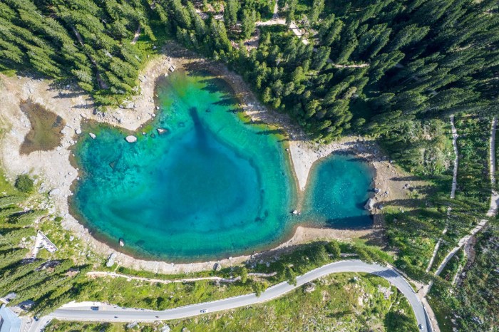 couleur eau lac carezza
