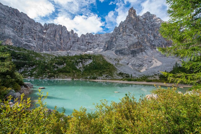 lac de sorapis dolomites