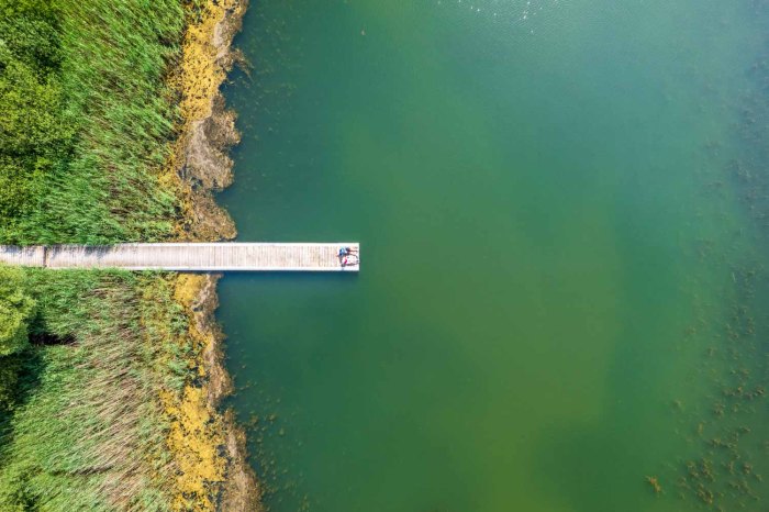 photo drone ponton lac madine