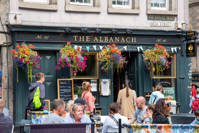 vieux pub edimbourg ecosse