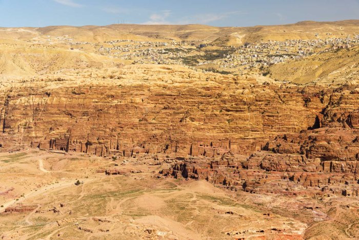 trail um al biyara petra jordanie