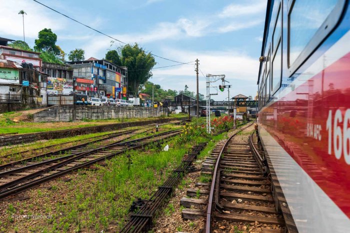 passage village train sri lanka