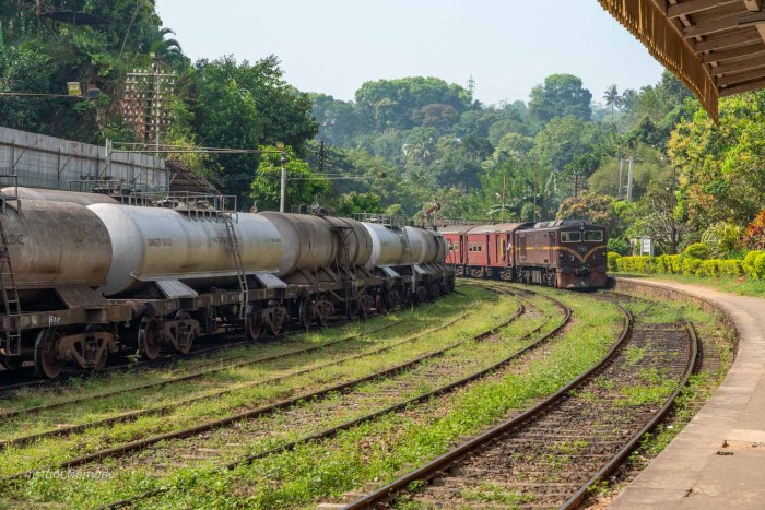 train kandy entrant en gare