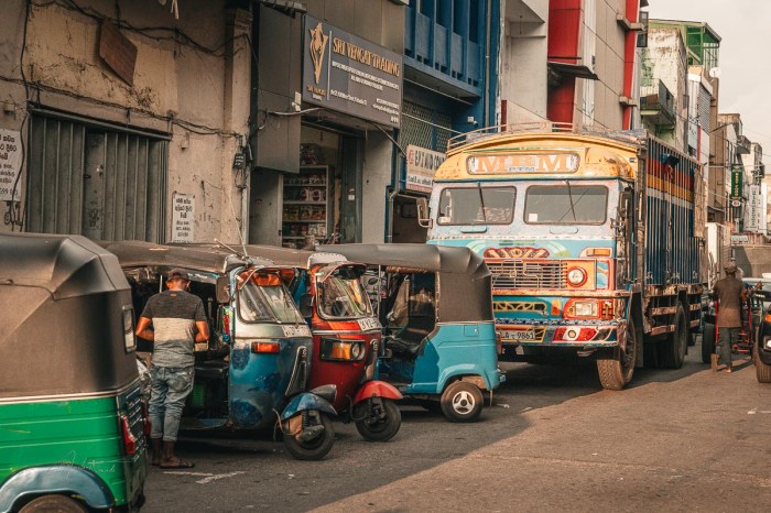 tuk tuk colombo sri lanka