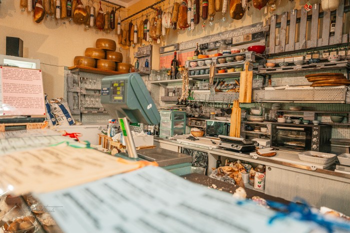 Alimentari Gino Cacino sienne