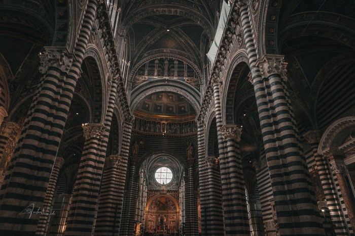 interieur cathedrale sienne toscane