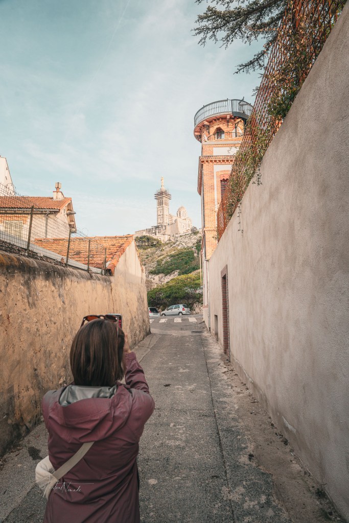 chemin vers la bonne mere marseille