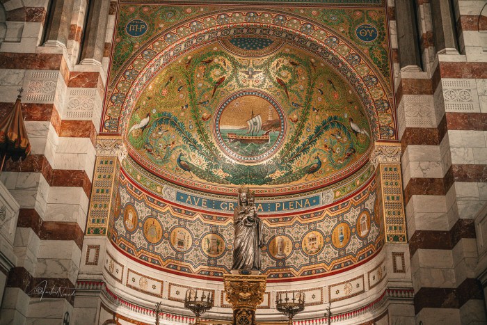 plafond coupole notre dame de la garde