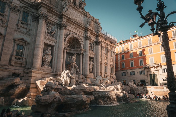 fontaine de trevi rome italie