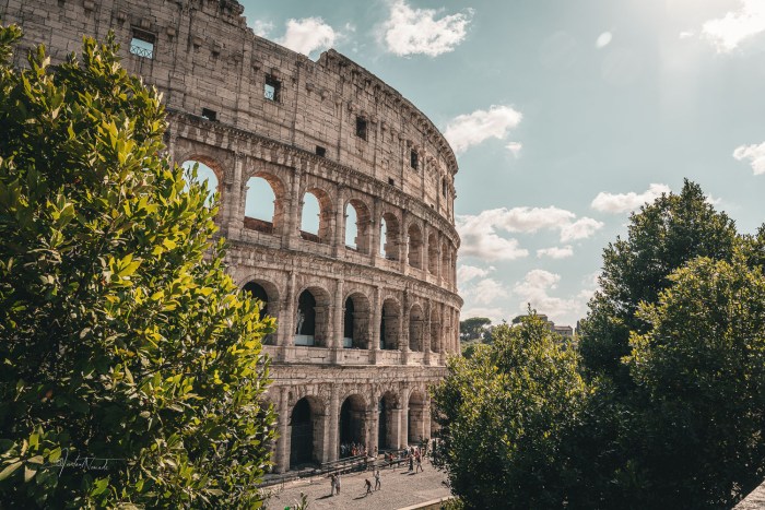 le colisee verdoyant rome