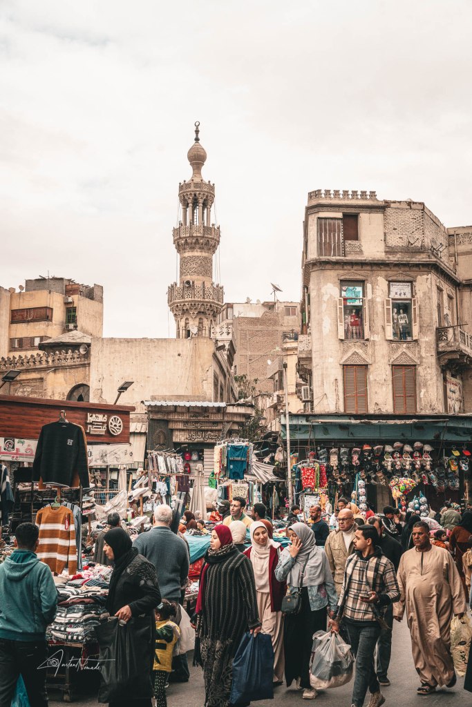 marché dans un quartier du caire en egypte