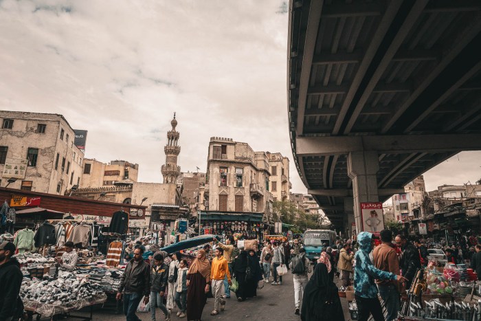 marché dans un quartier du caire