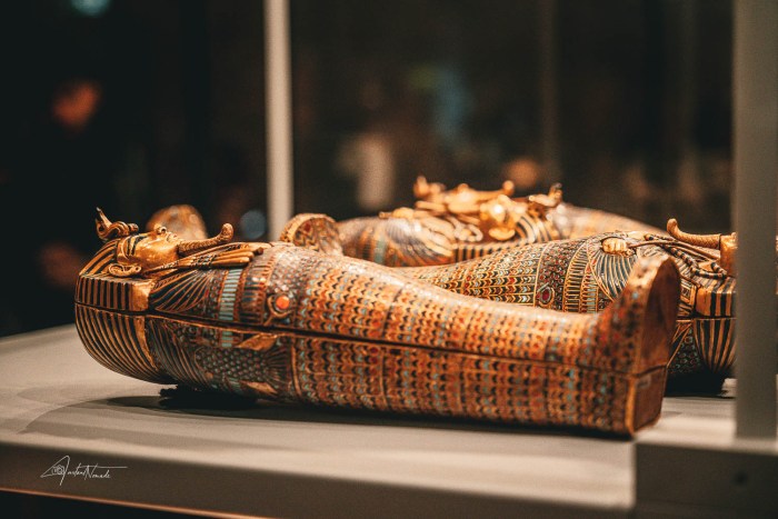 mini sarcophages faisant partie du trésor de toutankhamon