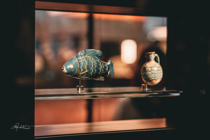 statue poisson exposé au grand musée du caire