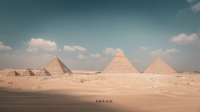 pyramides gizeh le caire
