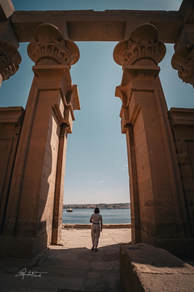 colonne grecque temple philae egypte