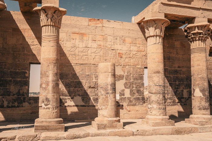 colonnes temple philae egypte